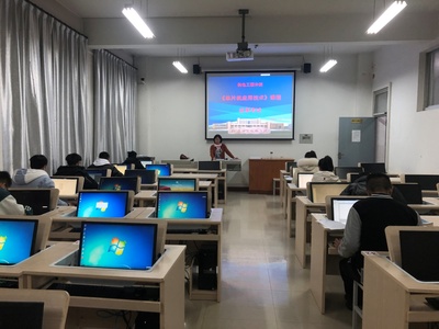 考試改革考技能，實操考試更職業(yè)——《單片機(jī)應(yīng)用技術(shù)》課程實操考試順利完成